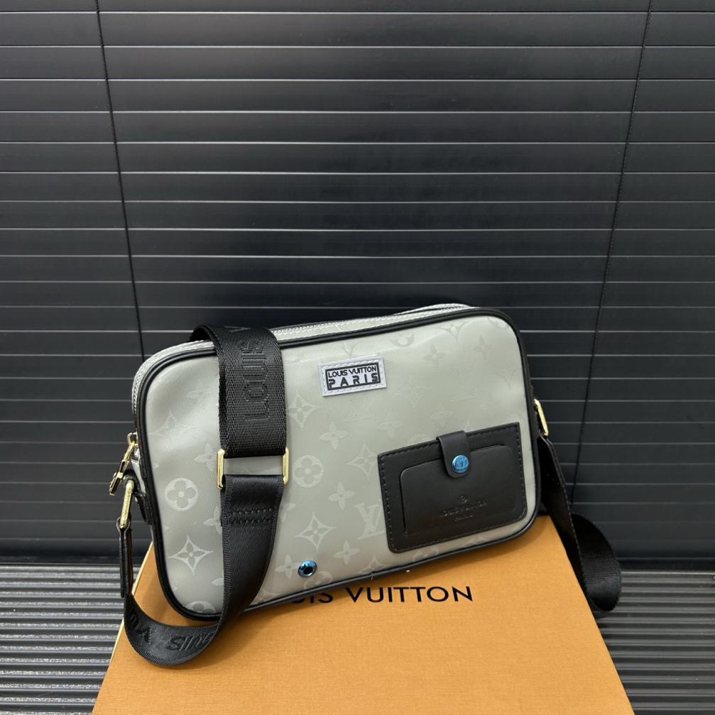 LV Louis vuitton Alpha Mens bag 135913