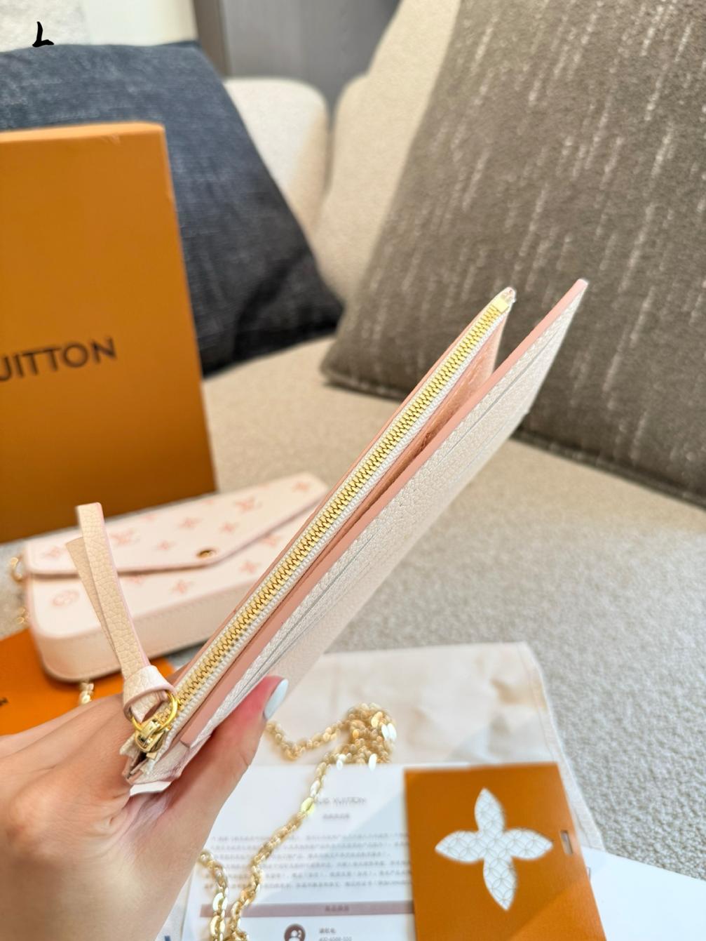 LV Pochette Felicie Bag 135921