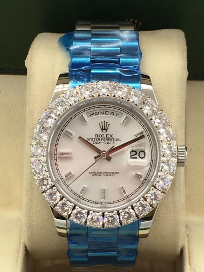 Rolex Day-date for men Bezel with big diamonds  AAA automatic