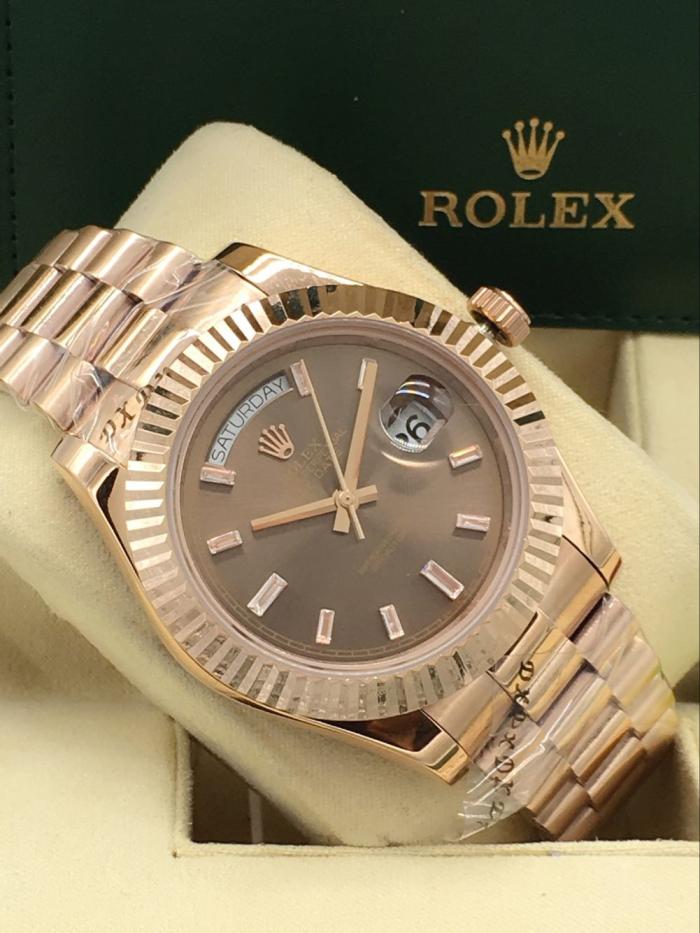 AAA rolex day-date with automatic movement for men and women
