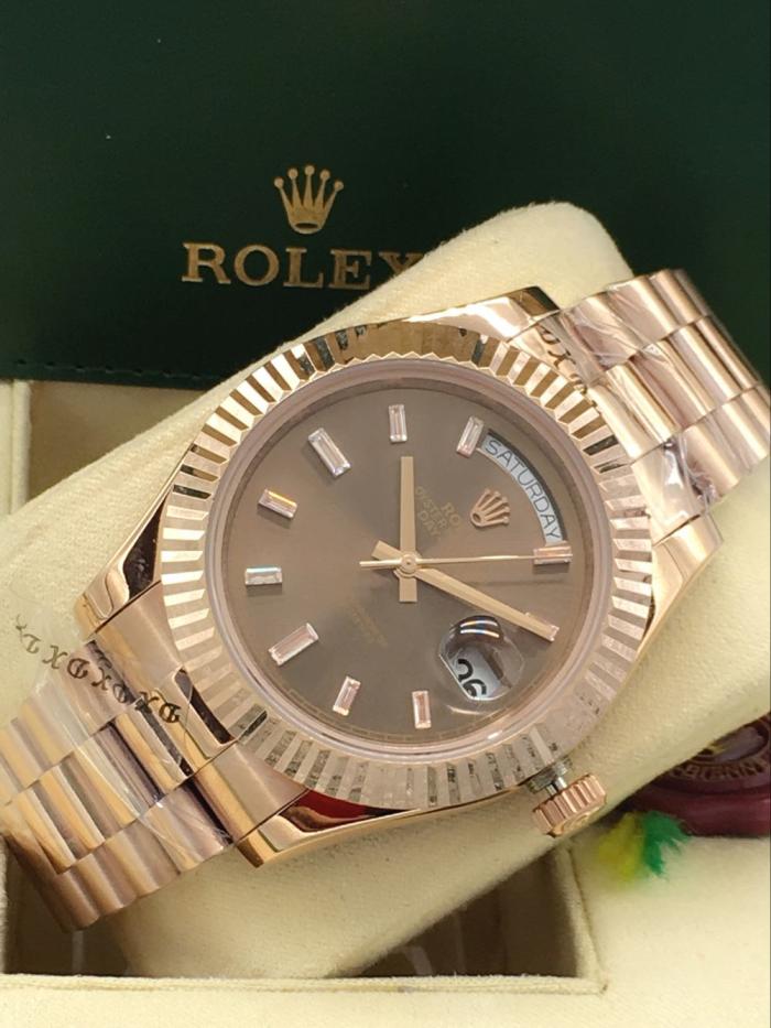 AAA rolex day-date with automatic movement for men and women