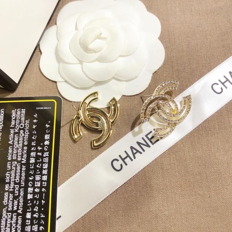 A637     Chanel earring 107385