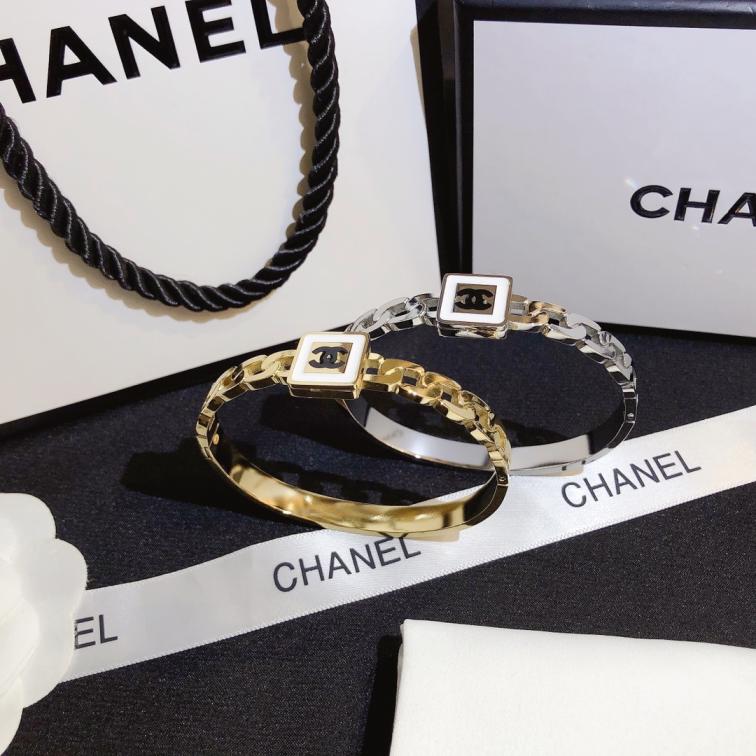 S278    Chanel bracelet 107403