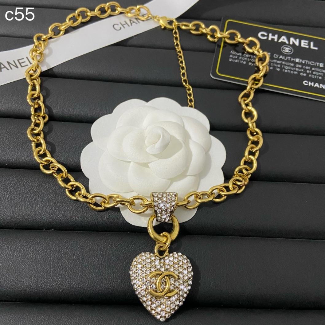 Chanel necklace 106387