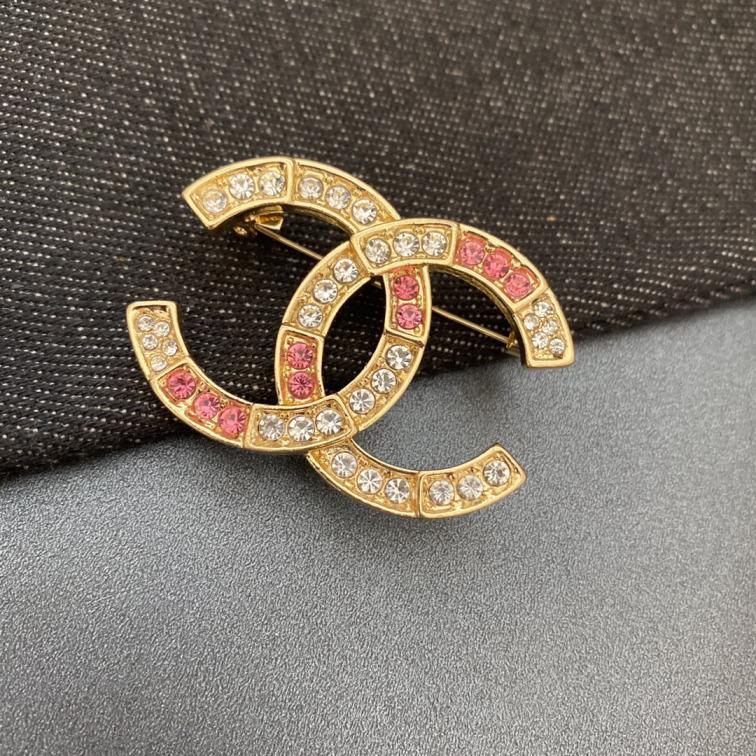 Chanel brooch 106713
