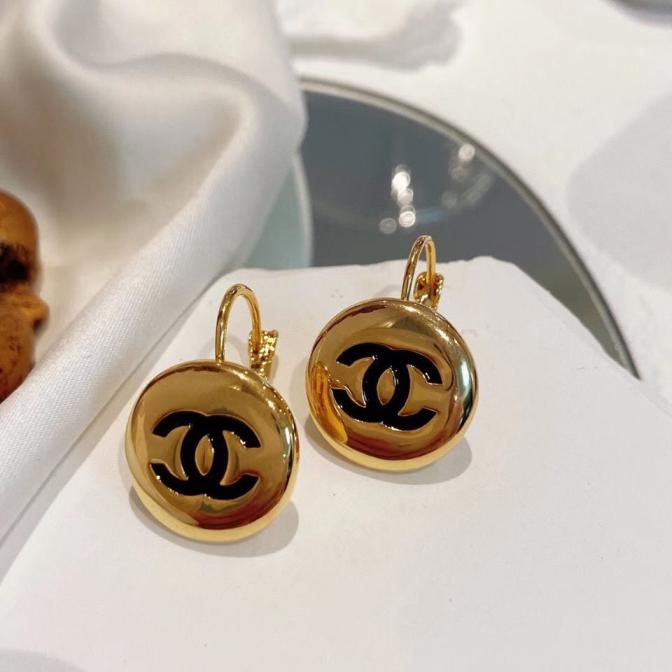 Chanel earring 106819