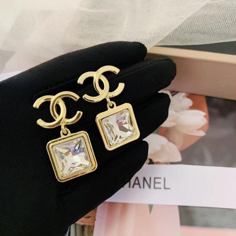 Chanel earring 107016