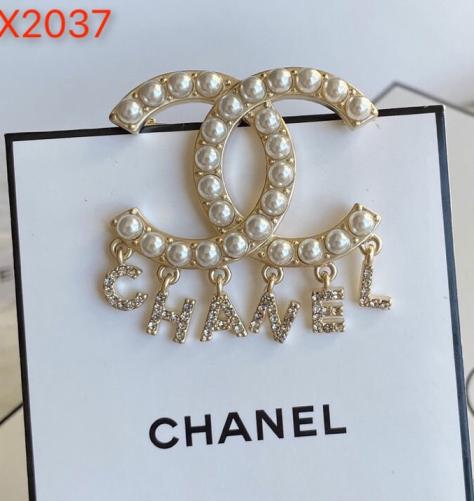Chanel brooch 107207