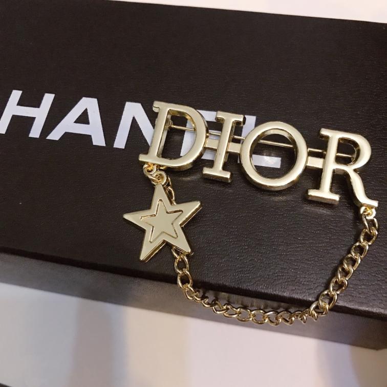 Dior brooch 106728