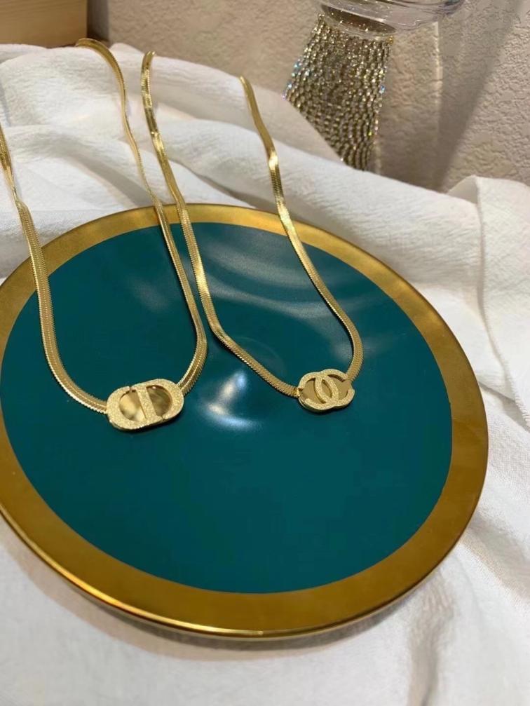 Gucci/Dior necklace 106925