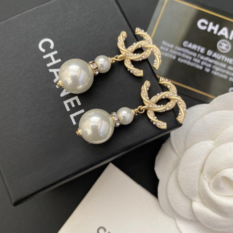 A615 chanel earring 104692