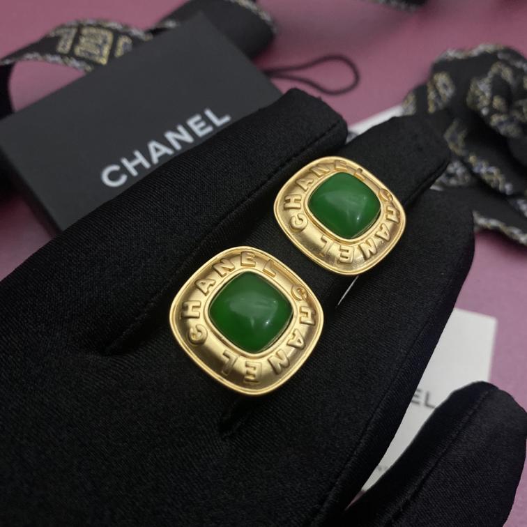 A599  Chanel earring 104709