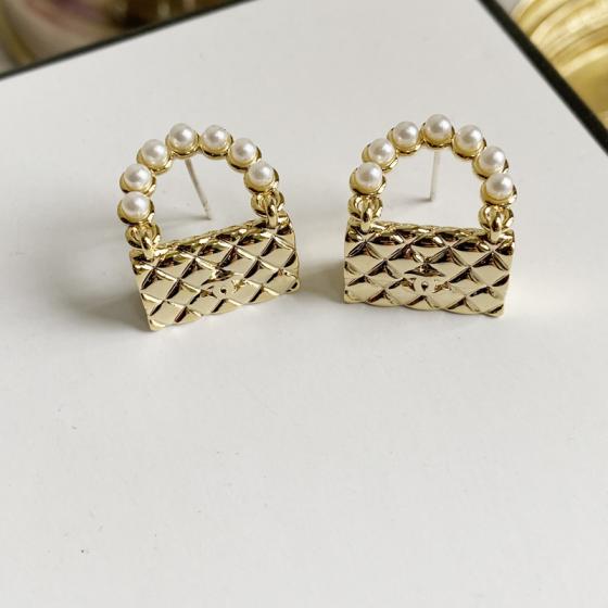 A372 Chanel earring 104441