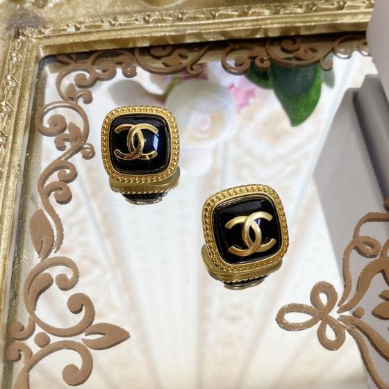 A579 Chanel earring 104530