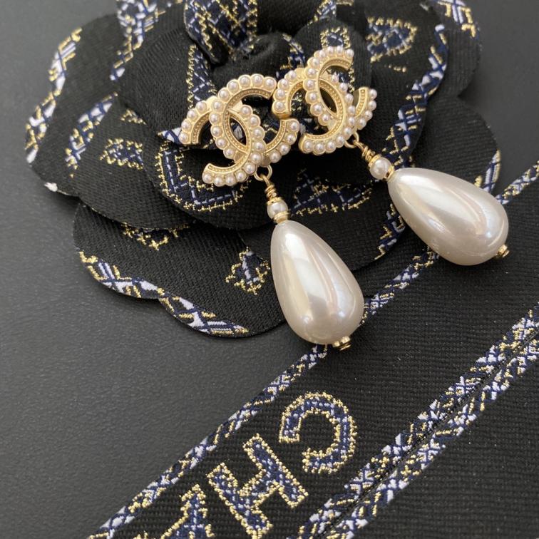 A283  Chanel earring 106607