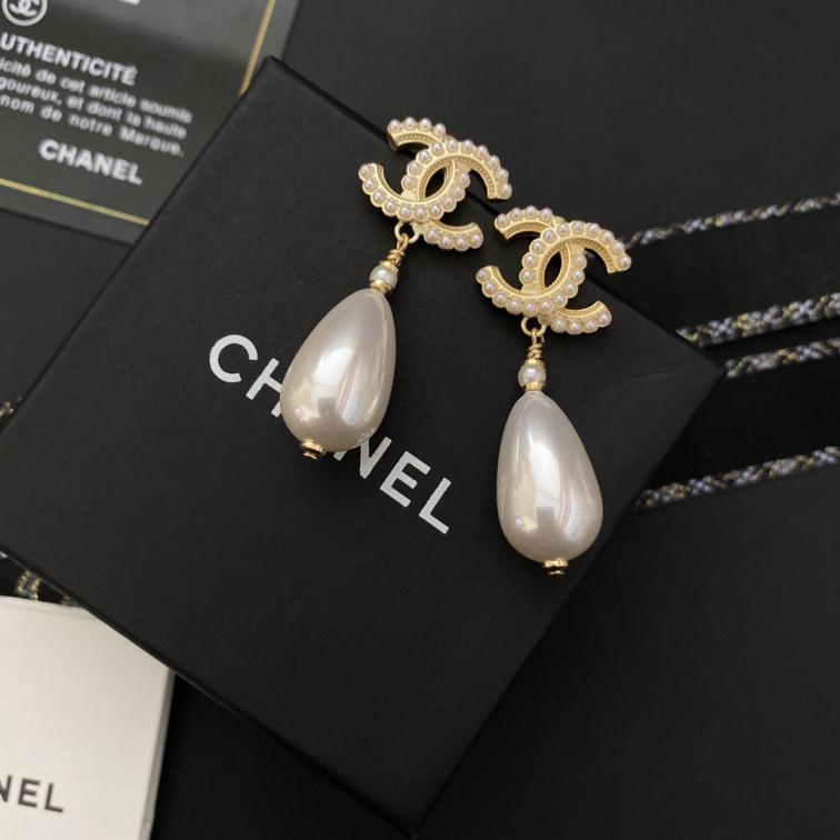 A283  Chanel earring 106607