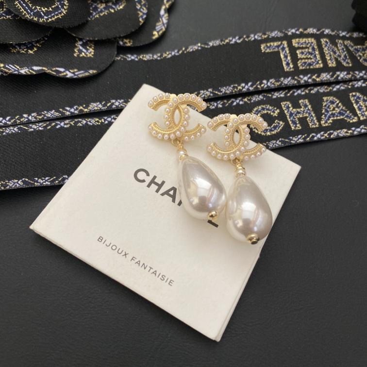 A283  Chanel earring 106607