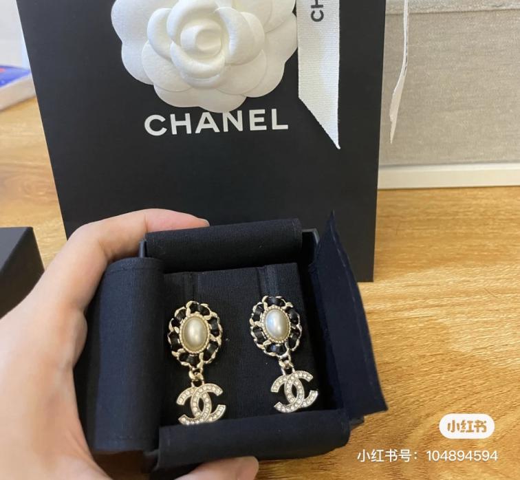 A514 Chanel earring 106621