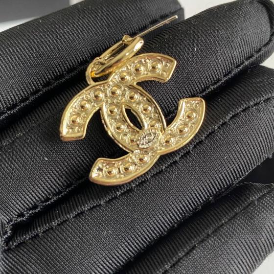 A216 Chanel earring 107005