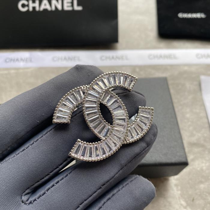D001 Chanel brooch 110073