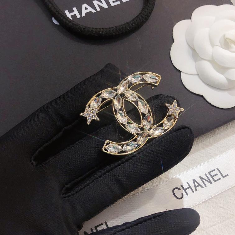 Chanel brooch 106250