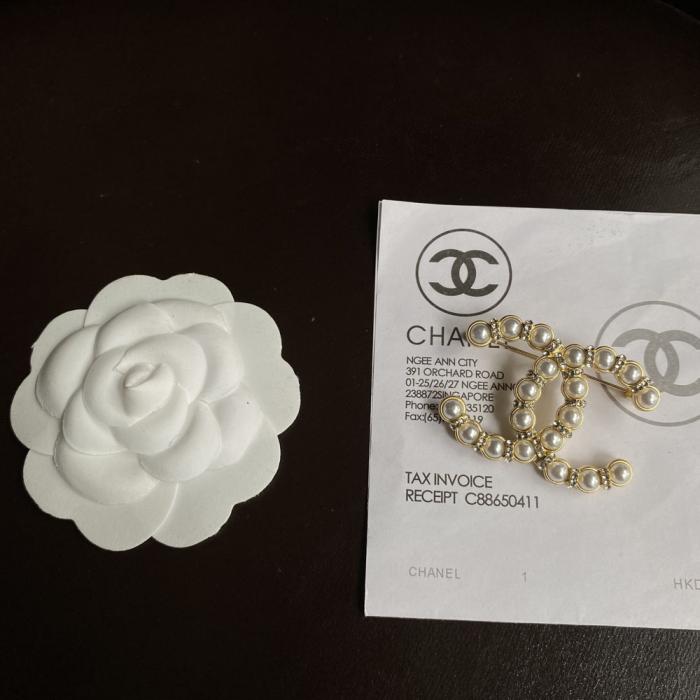 C007 chanel brooch 107057