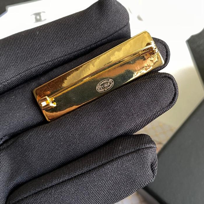 C181 Chanel brooch 107090