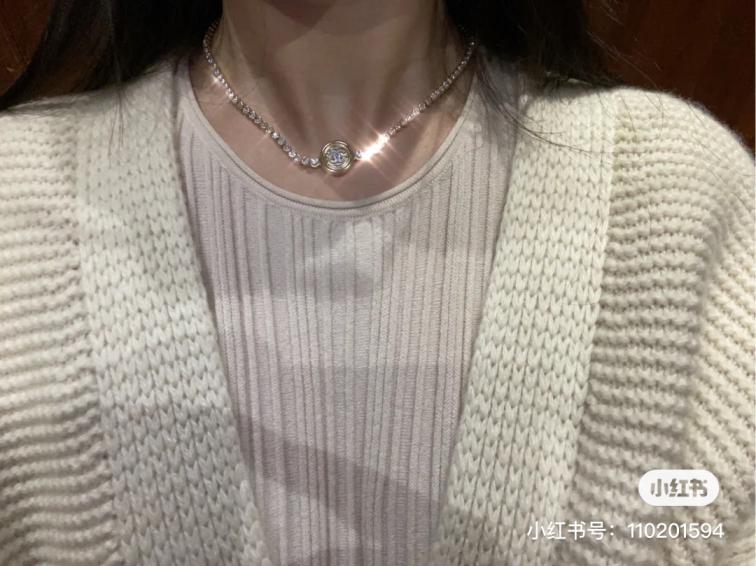 B213  Chanel necklace 105835