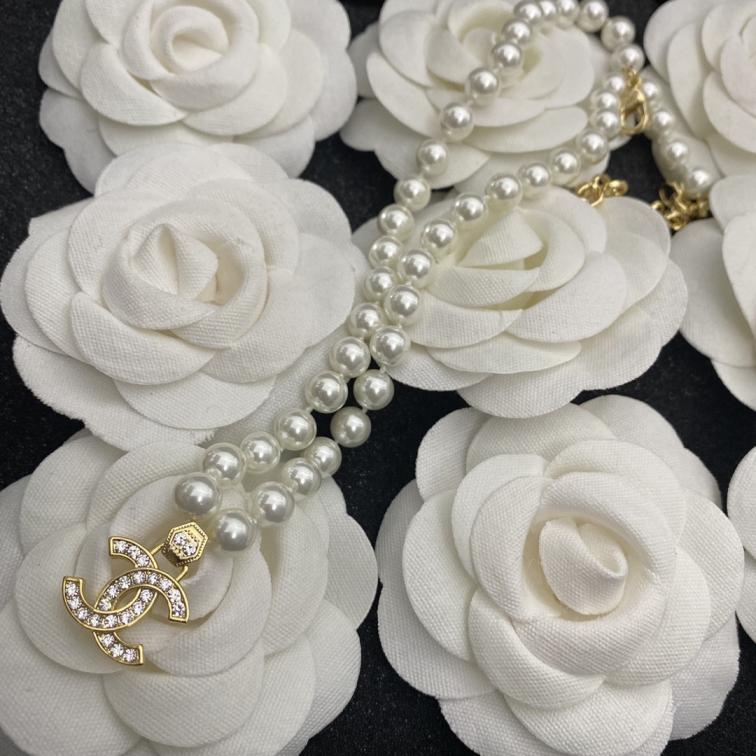 B140 Chanel choker necklace 105855