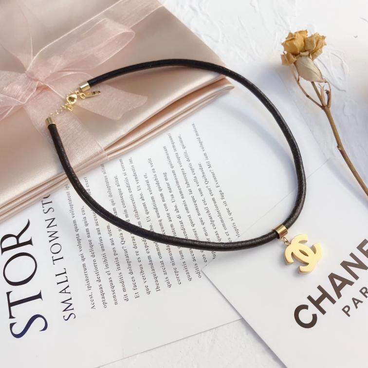 X001 Chanel leather choker necklace 105911
