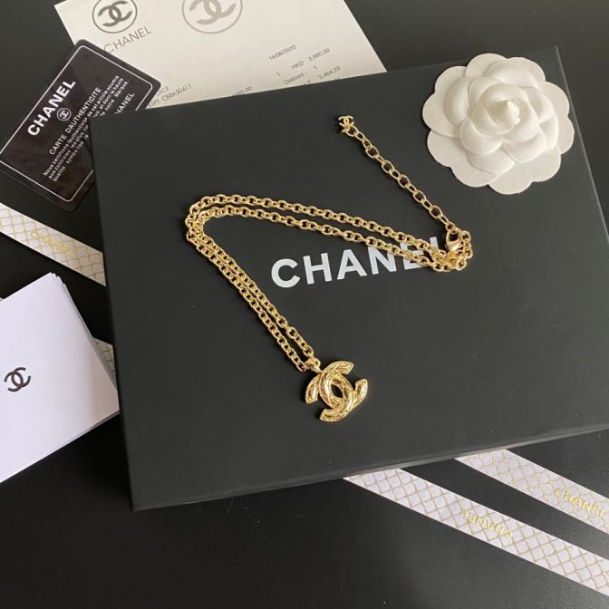 B048 Chanel necklace 106840