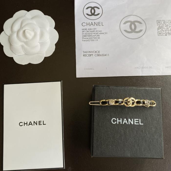 FS7047  Chanel hairclip 104648
