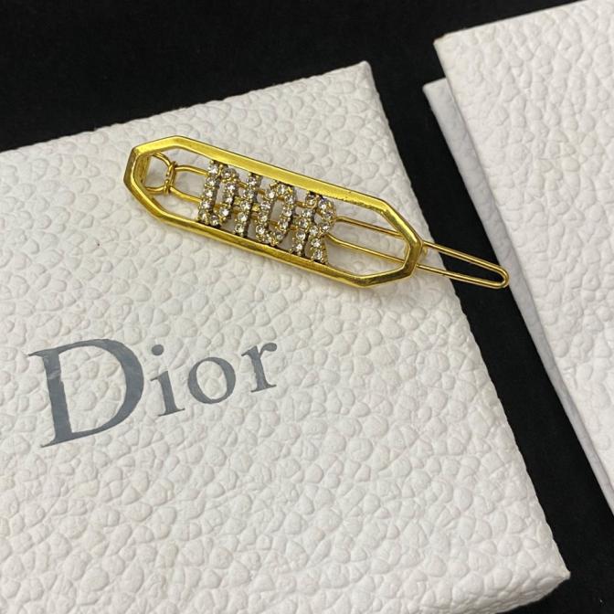 FS7050  Dior hairclip 104652