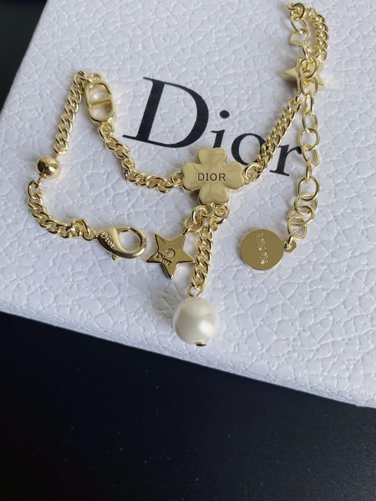 B201 Dior bracelet 105833