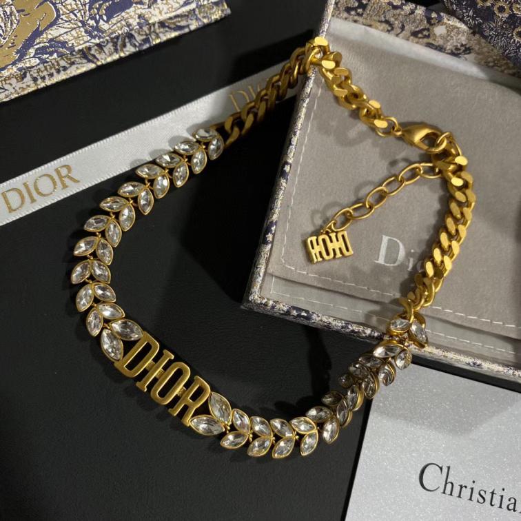 B037 Dior necklace 104712