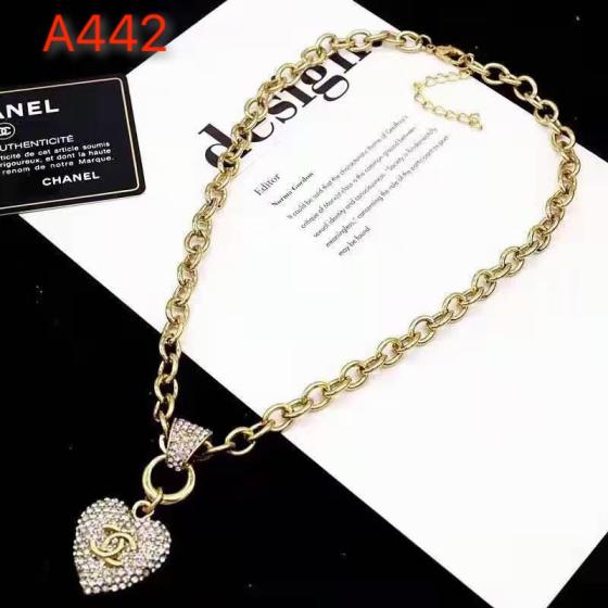 Chanel heart necklace 106387