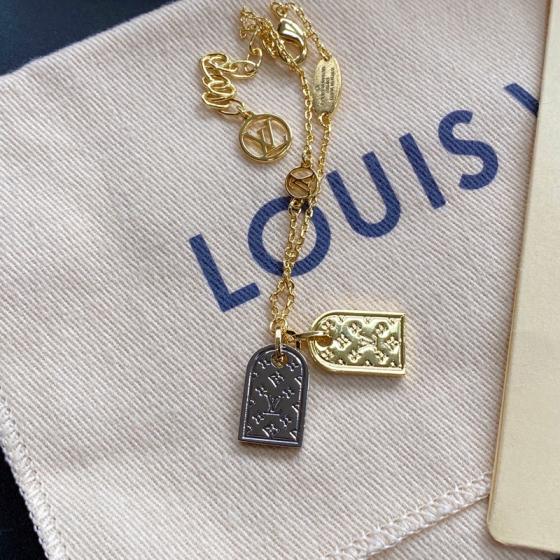 B099 LV bracelet 105006