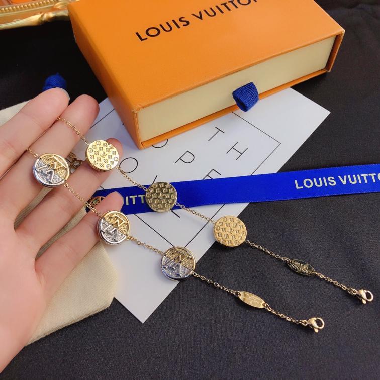 L050   Lv bracelet 105904