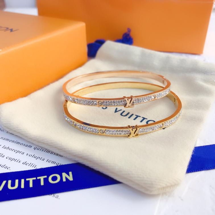 S073  LV Bracelet 106230
