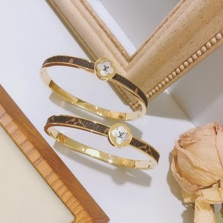 S051 LV Bracelet 106262