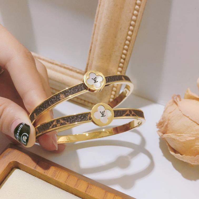 S051 LV Bracelet 106262