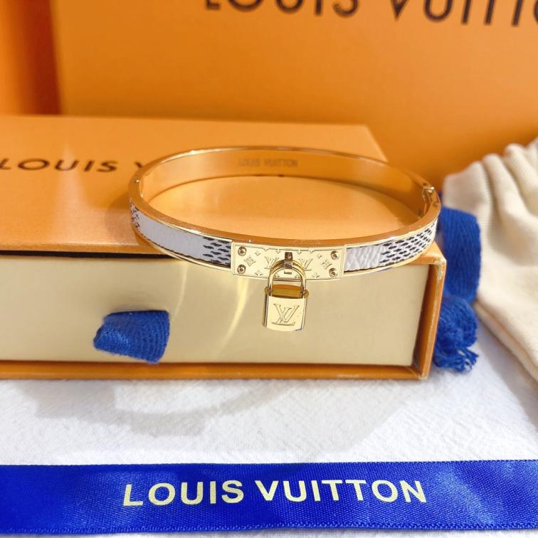 LV bracelet 106285