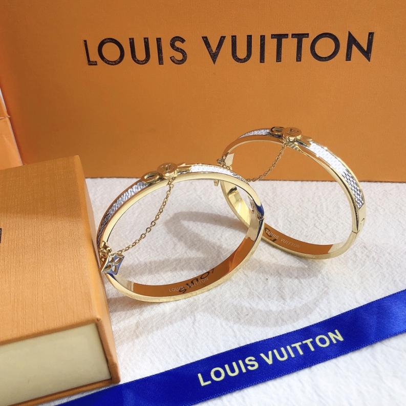 LV bracelet 106406