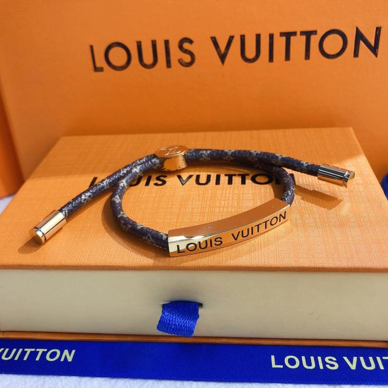 LV Leather bracelet 106471