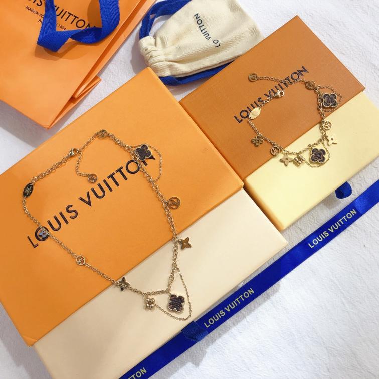 LV Bracelet/necklace 106481