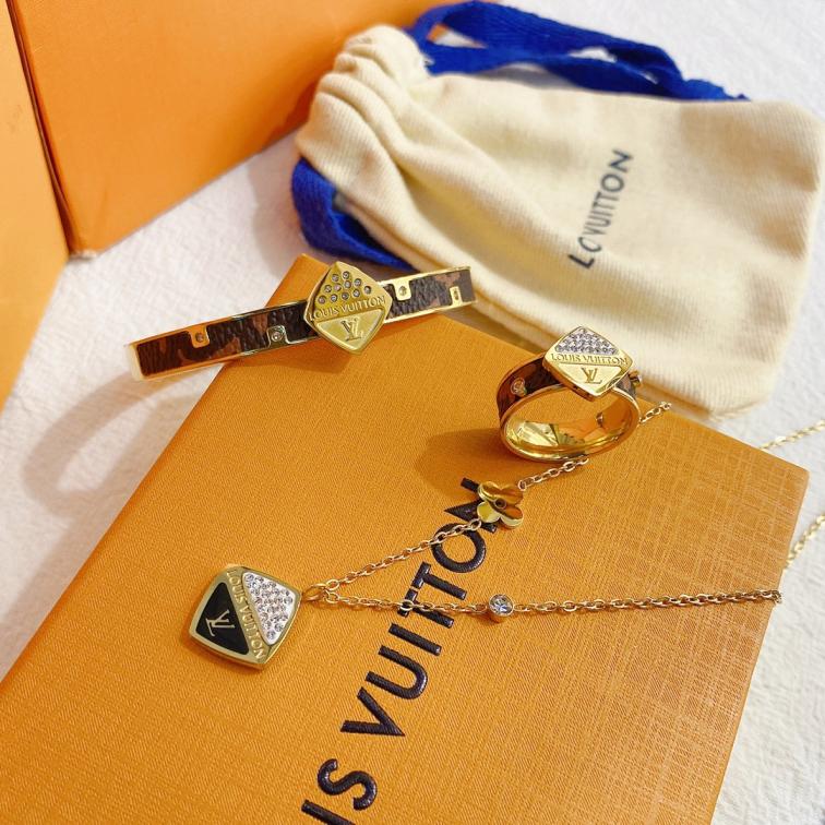 LV bracelet 106807