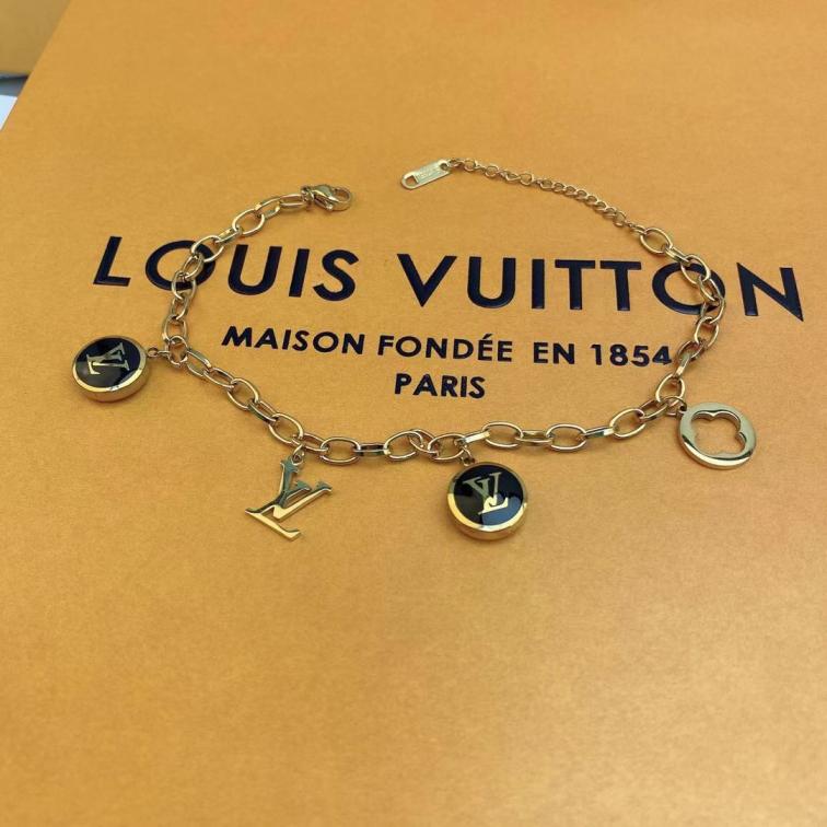 LV Bracelet 106815
