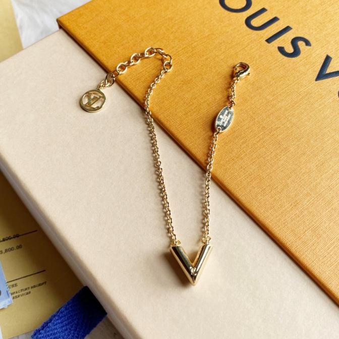 LV Bracelet 106881