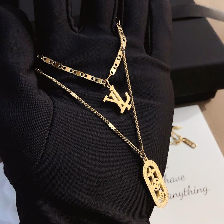 LV necklace 105979