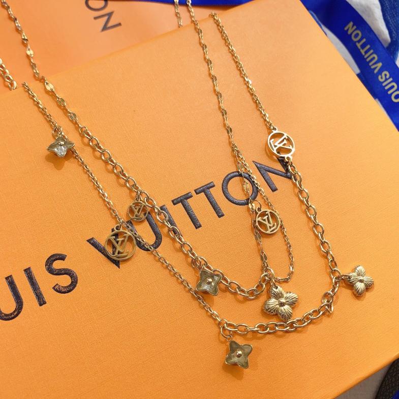 X317     LV necklace 106115